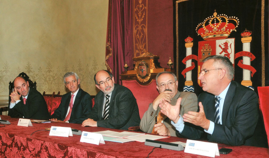 Ciclo de la RSEAP de Santiago de Compostela: primeras conferencias